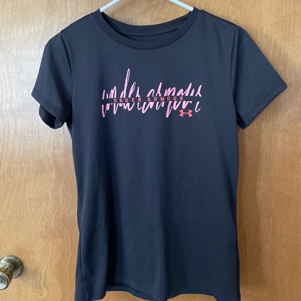 EUC Under Armour Women's UA Tech Graphic T-Shirt Black Pink Size Small Heatgear - Picture 2 of 6